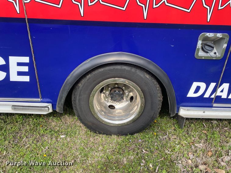 image for item DL7118 2017 Ford E450 Super Duty  ambulance