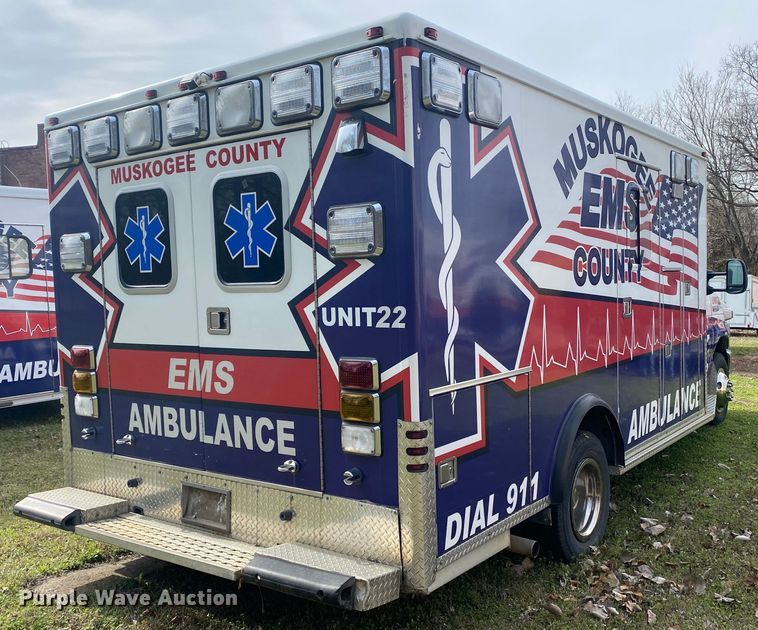 image for item DL7119 2015 Ford E450 Super Duty  ambulance