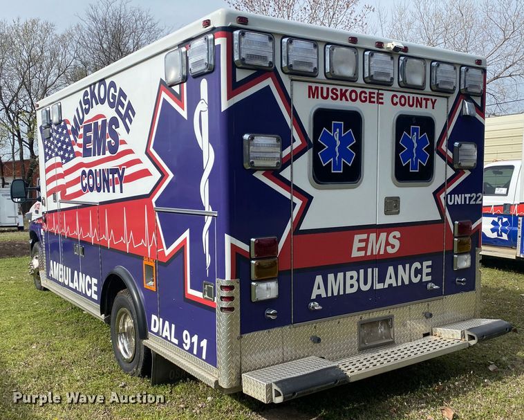 image for item DL7119 2015 Ford E450 Super Duty  ambulance