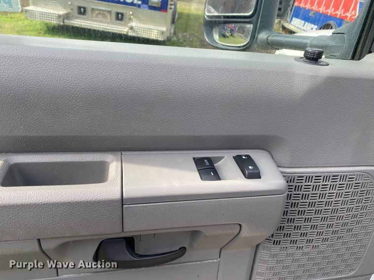 image for item DL7119 2015 Ford E450 Super Duty  ambulance