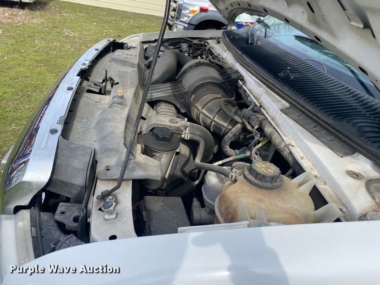 image for item DL7119 2015 Ford E450 Super Duty  ambulance