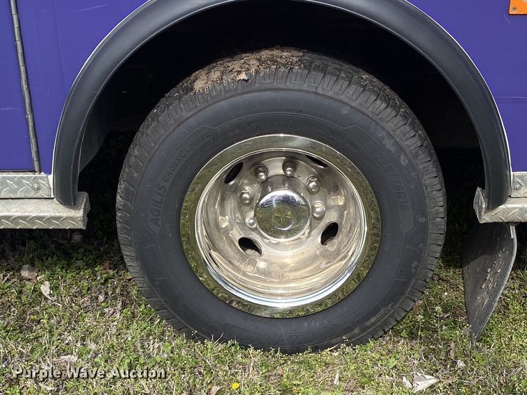 image for item DL7119 2015 Ford E450 Super Duty  ambulance