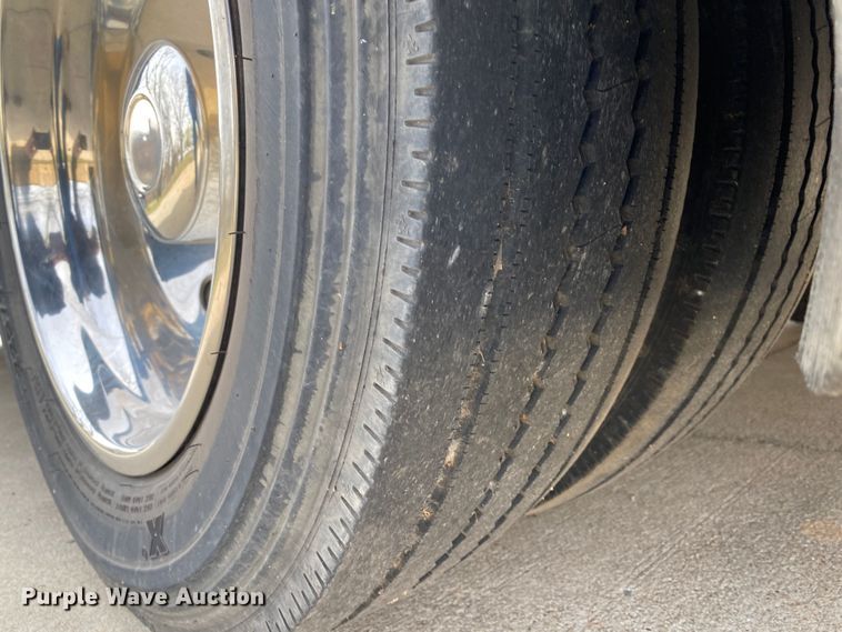 image for item DL7120 2012 Ford F450 Super Duty  ambulance