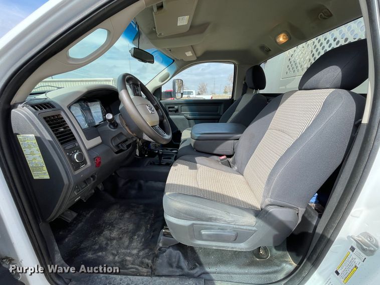 image for item DN4569 2012 Dodge Ram 5500HD  utility / service truck