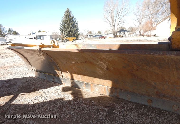 image for item DN6321 2001 John Deere 770CH  motor grader