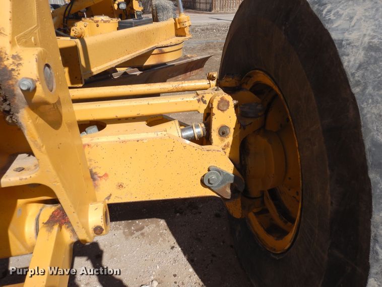 image for item DN6321 2001 John Deere 770CH  motor grader