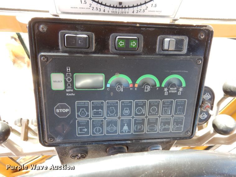 image for item DN6321 2001 John Deere 770CH  motor grader