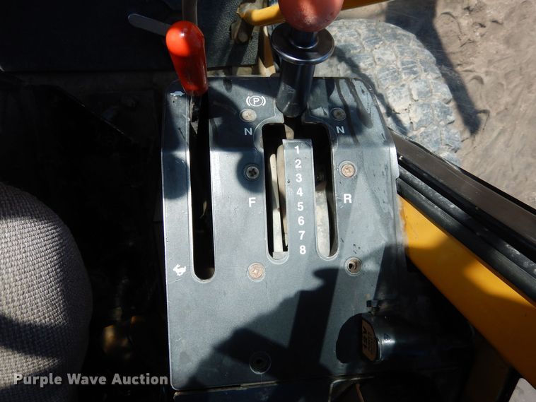 image for item DN6321 2001 John Deere 770CH  motor grader