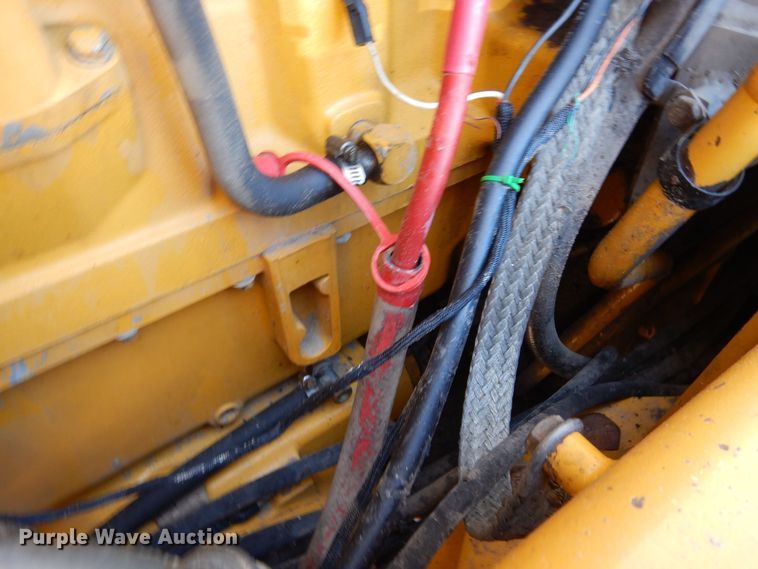 image for item DN6321 2001 John Deere 770CH  motor grader