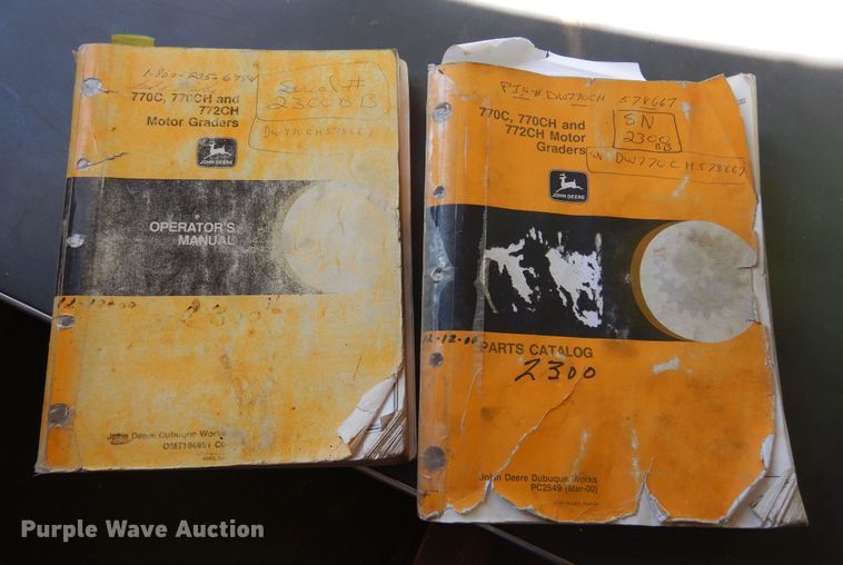 image for item DN6321 2001 John Deere 770CH  motor grader