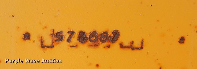 image for item DN6321 2001 John Deere 770CH  motor grader