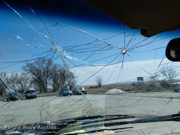 image for item DN6345 1999 GMC Suburban 1500  SUV