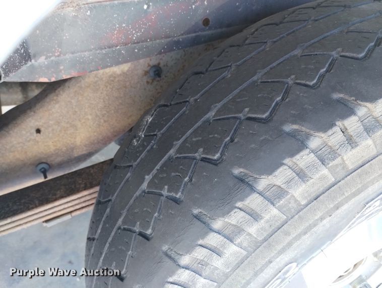 image for item DN6345 1999 GMC Suburban 1500  SUV