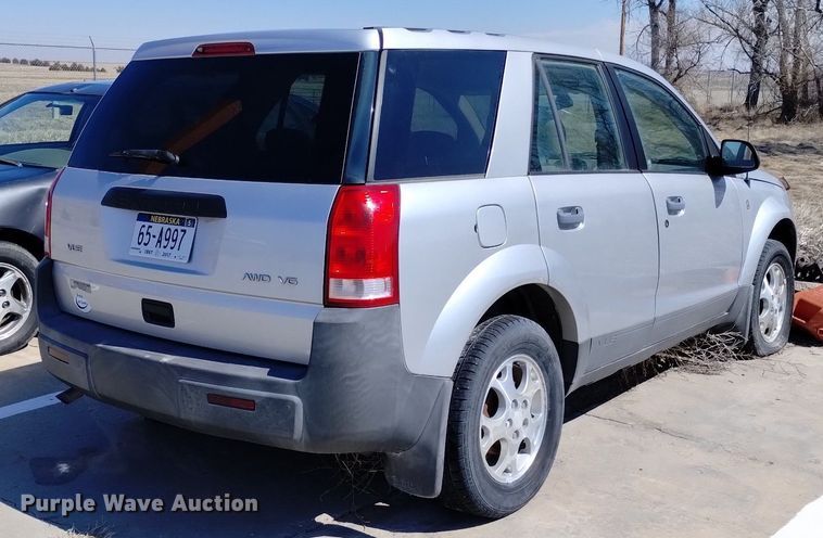 image for item DN6349 2003 Saturn Vue  SUV