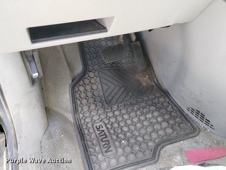 image for item DN6349 2003 Saturn Vue  SUV