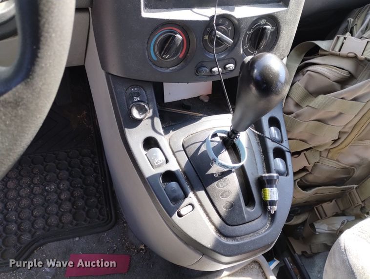 image for item DN6349 2003 Saturn Vue  SUV