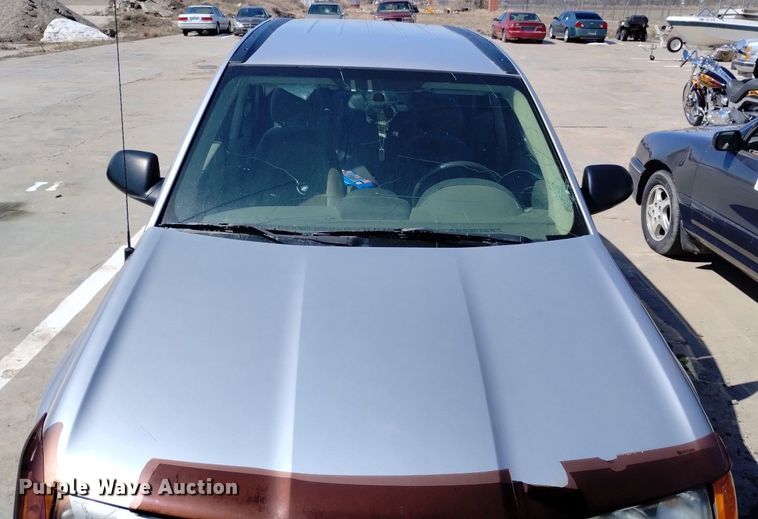 image for item DN6349 2003 Saturn Vue  SUV