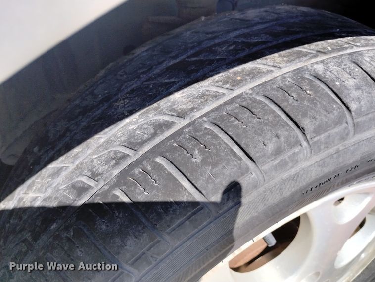 image for item DN6349 2003 Saturn Vue  SUV