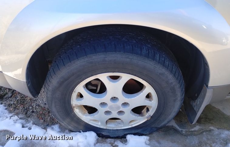 image for item DN6349 2003 Saturn Vue  SUV