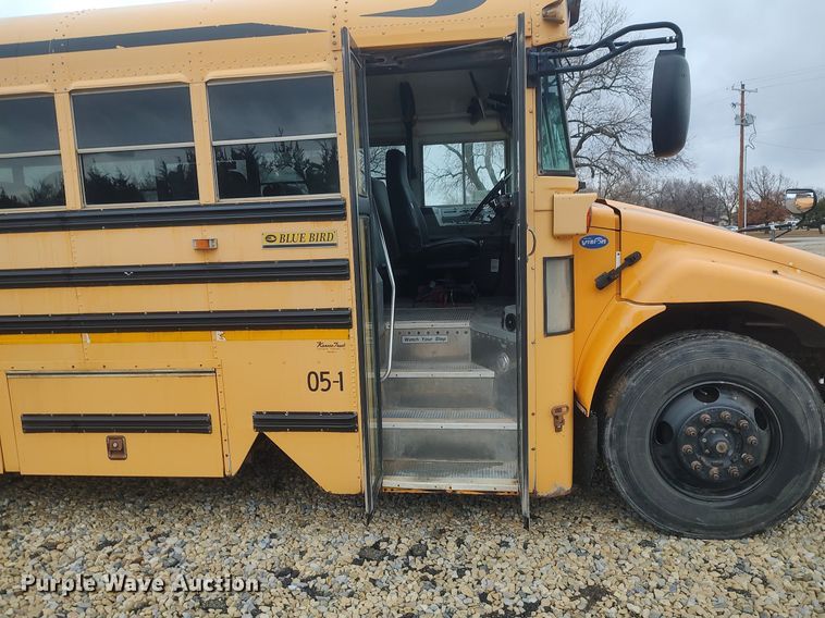 image for item DO3797 2005 Blue Bird  school bus