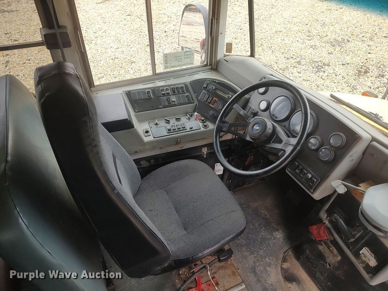 image for item DO3797 2005 Blue Bird  school bus