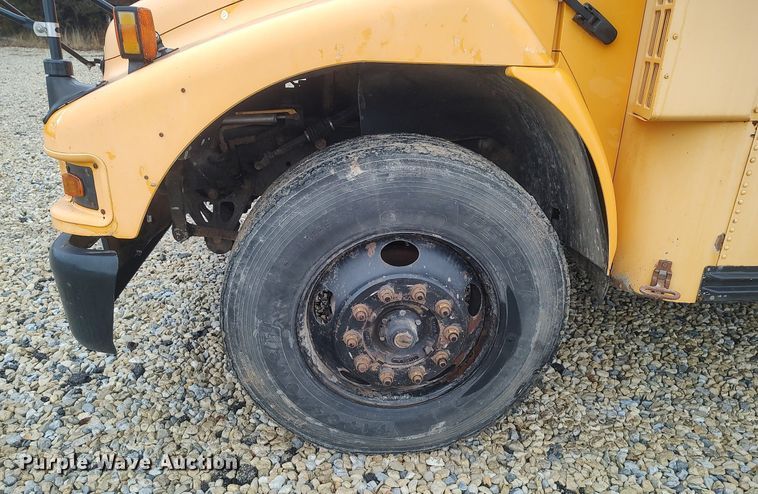 image for item DO3797 2005 Blue Bird  school bus