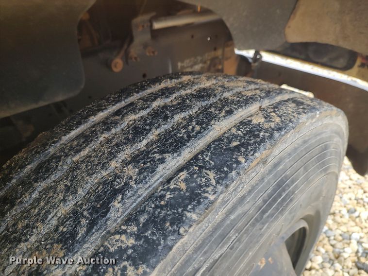 image for item DO3797 2005 Blue Bird  school bus