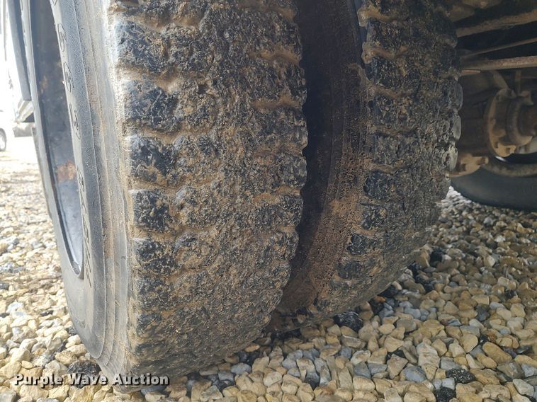 image for item DO3797 2005 Blue Bird  school bus