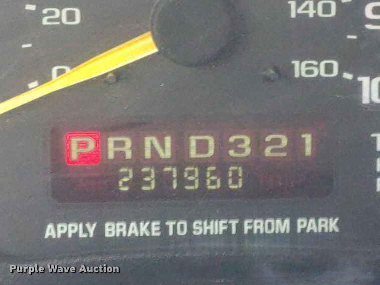 image for item DO3798 2000 GMC Safari  van