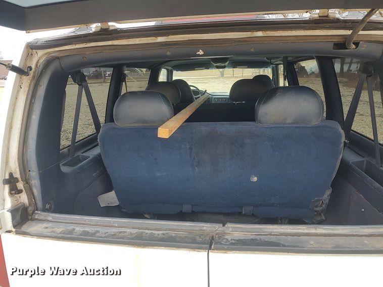 image for item DO3798 2000 GMC Safari  van