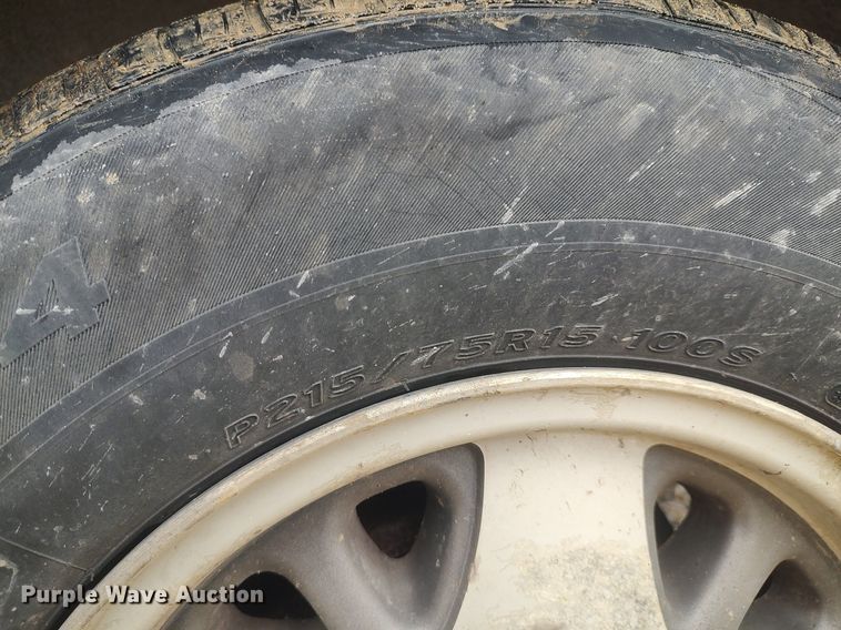 image for item DO3798 2000 GMC Safari  van