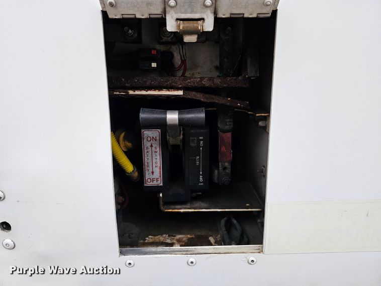 image for item DO4210 2006 Gillig G29B102N4  transit bus