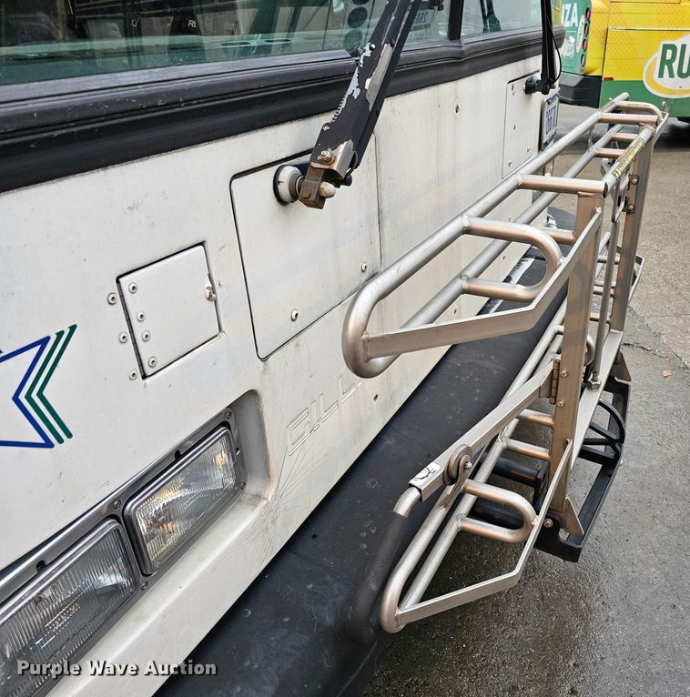 image for item DO4210 2006 Gillig G29B102N4  transit bus