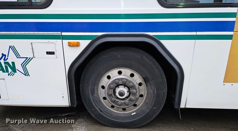 image for item DO4210 2006 Gillig G29B102N4  transit bus