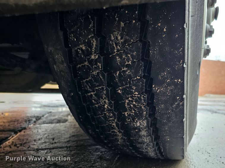 image for item DO4210 2006 Gillig G29B102N4  transit bus