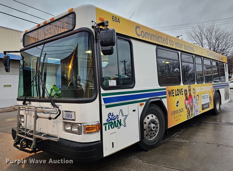 image for item DO4211 2006 Gillig G29B102N4  transit bus