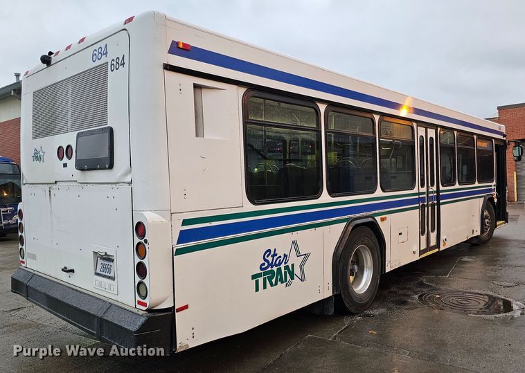 image for item DO4211 2006 Gillig G29B102N4  transit bus