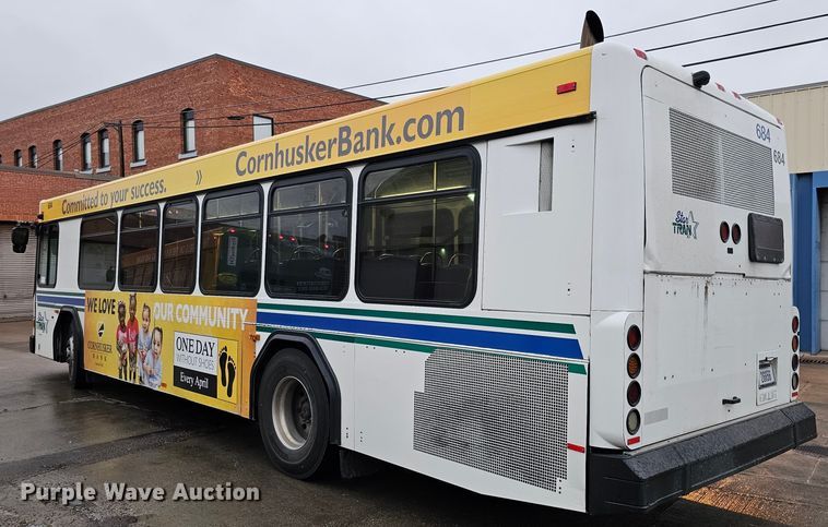 image for item DO4211 2006 Gillig G29B102N4  transit bus