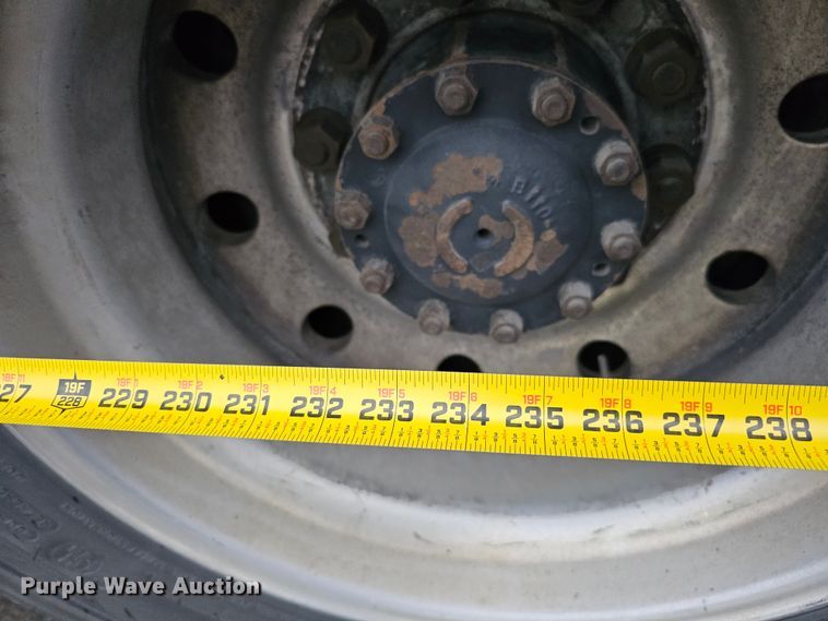 image for item DO4211 2006 Gillig G29B102N4  transit bus