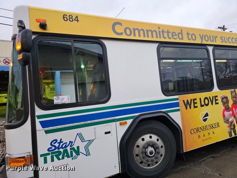 image for item DO4211 2006 Gillig G29B102N4  transit bus