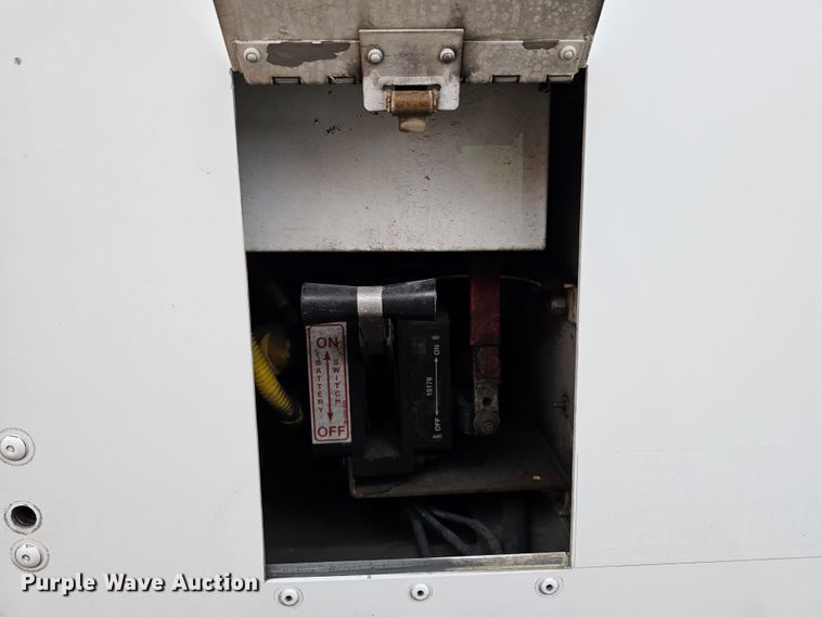 image for item DO4211 2006 Gillig G29B102N4  transit bus