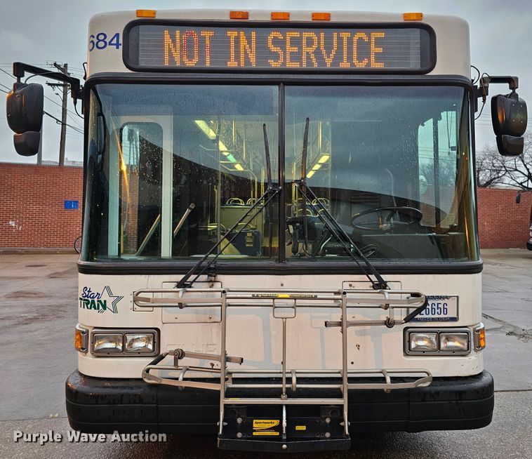 image for item DO4211 2006 Gillig G29B102N4  transit bus