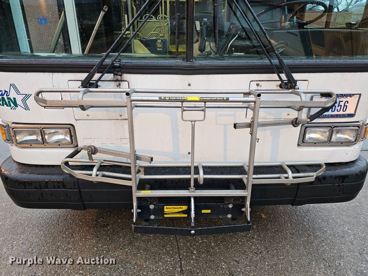 image for item DO4211 2006 Gillig G29B102N4  transit bus