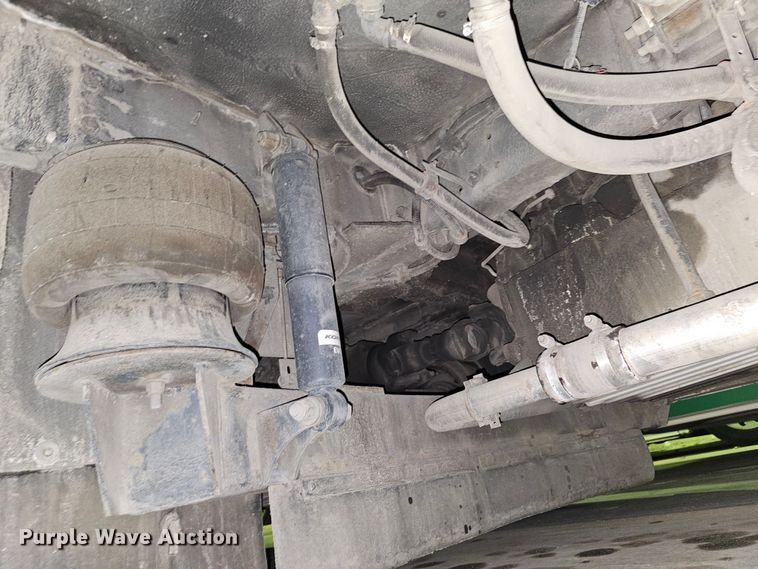 image for item DO4211 2006 Gillig G29B102N4  transit bus