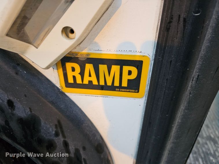 image for item DO4211 2006 Gillig G29B102N4  transit bus