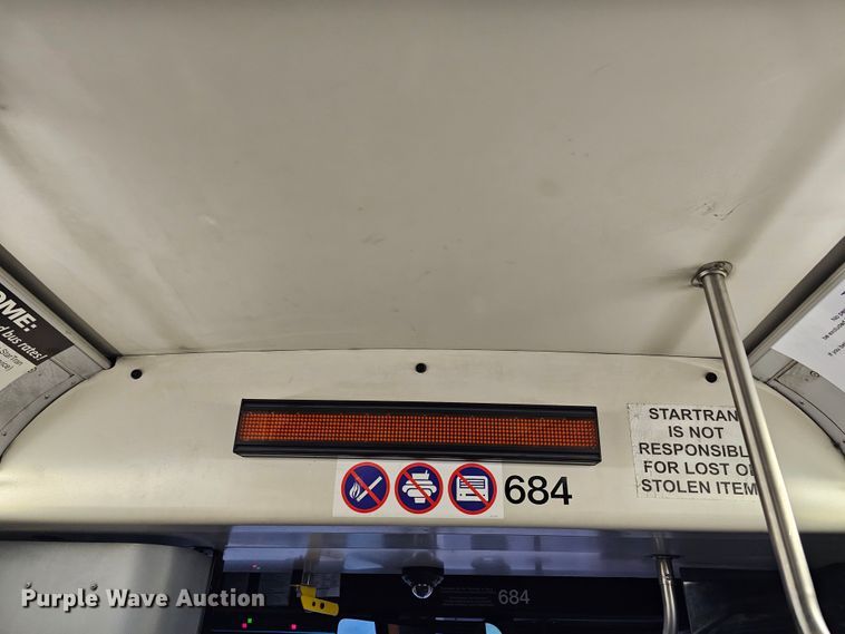 image for item DO4211 2006 Gillig G29B102N4  transit bus