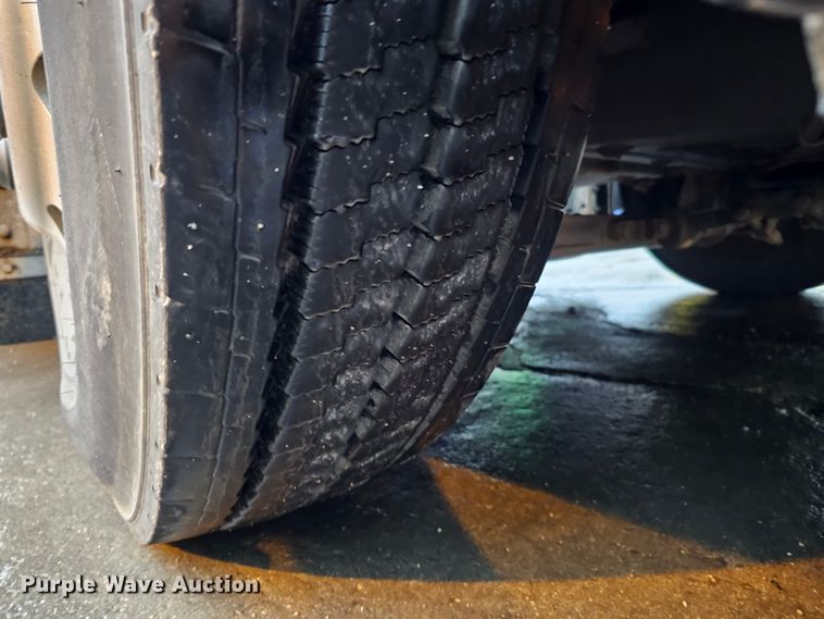 image for item DO4211 2006 Gillig G29B102N4  transit bus