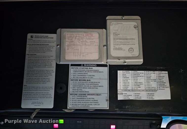 image for item DO4211 2006 Gillig G29B102N4  transit bus