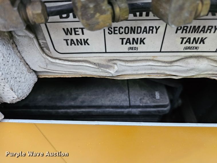 image for item DO4212 2006 Gillig G29B102N4  transit bus