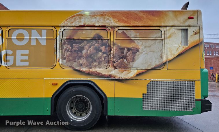 image for item DO4212 2006 Gillig G29B102N4  transit bus